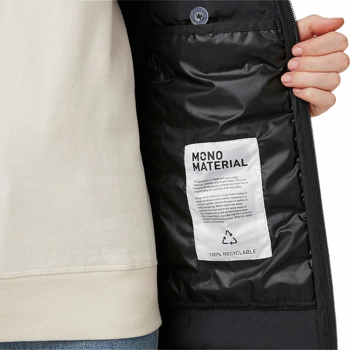 Helly Hansen Mono Tech Insulator Coat Women's 4 Helly Hansen Mono Tech Insulator Coat Women's - Image 2