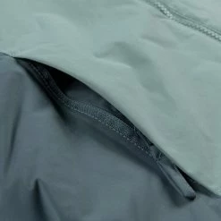 Helly Hansen Jr Divine Jacket Girls' 11 Helly Hansen Jr Divine Jacket Girls' -Helly Hansen Shop EUC D3