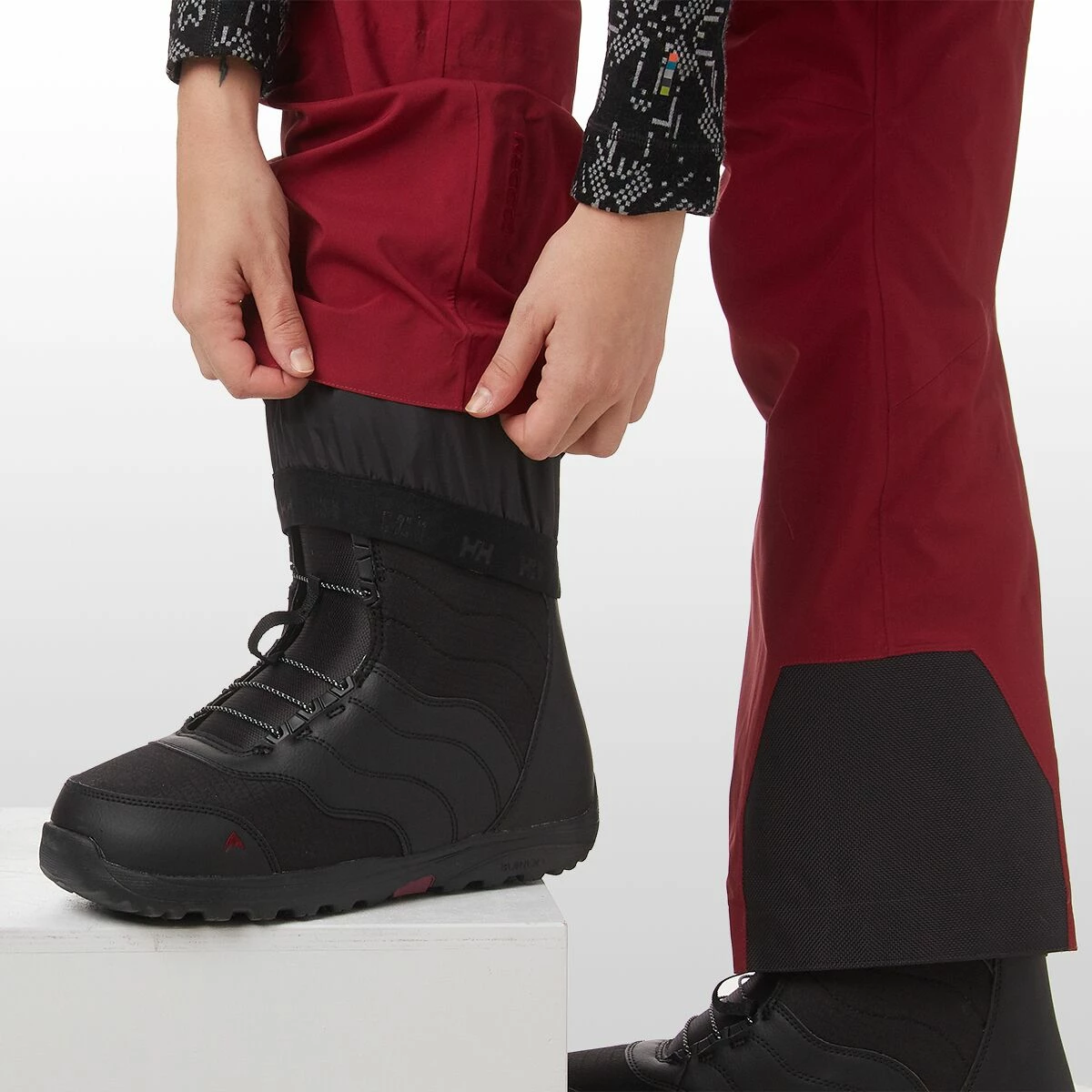 Helly Hansen Odin Mountain 3L Shell Bib Pant Women's 7 Helly Hansen Odin Mountain 3L Shell Bib Pant Women's - Image 5